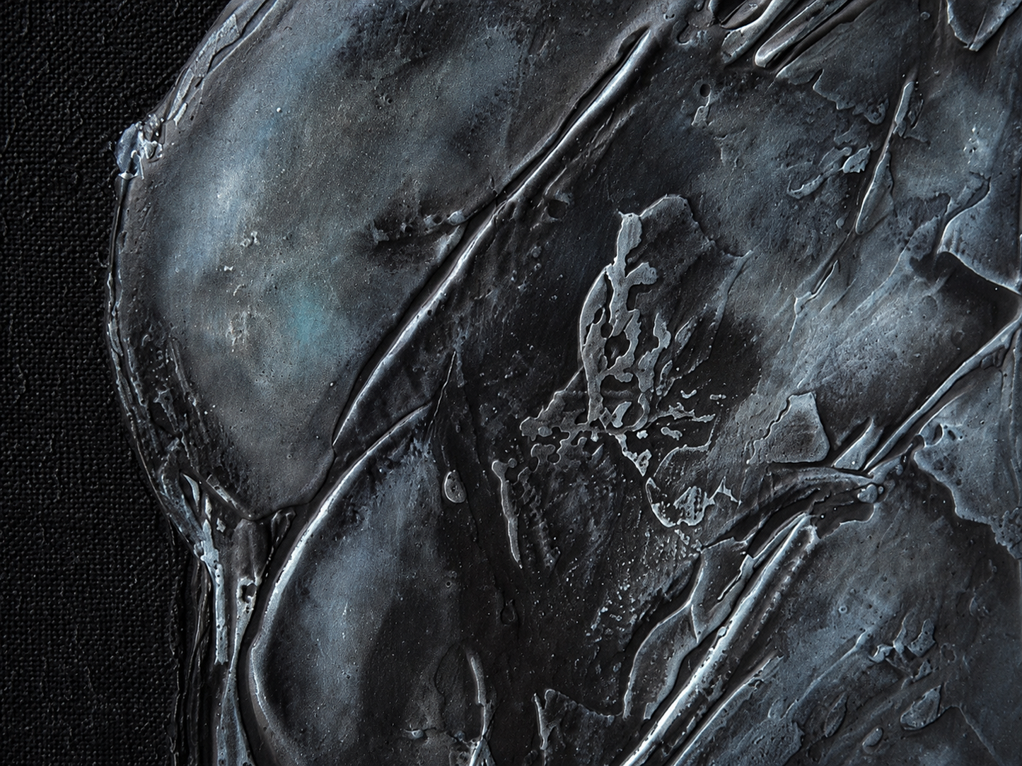 Xray of a Woman by Ludwina Orchard – close-up detail showing the sculptural texture paste and intricate silver-blue internal anatomy forms