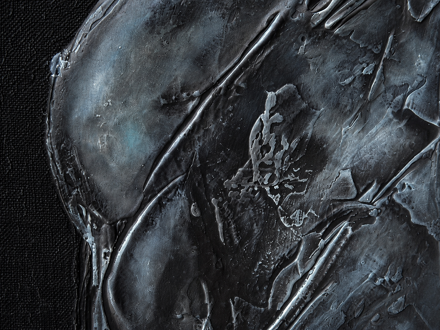 Xray of a Woman by Ludwina Orchard – close-up detail showing the sculptural texture paste and intricate silver-blue internal anatomy forms